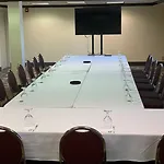 Clarion Hotel & Suites Conference Center Memphis Airport