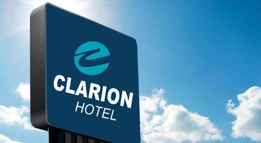 Clarion & Conference Center Airport