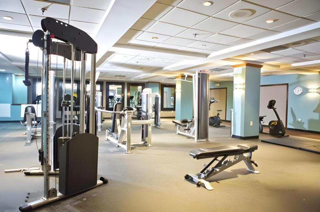 Hotel Clarion & Conference Center Airport 3*