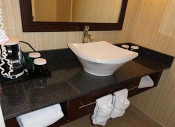 Hotel Clarion & Conference Center Airport Memphis