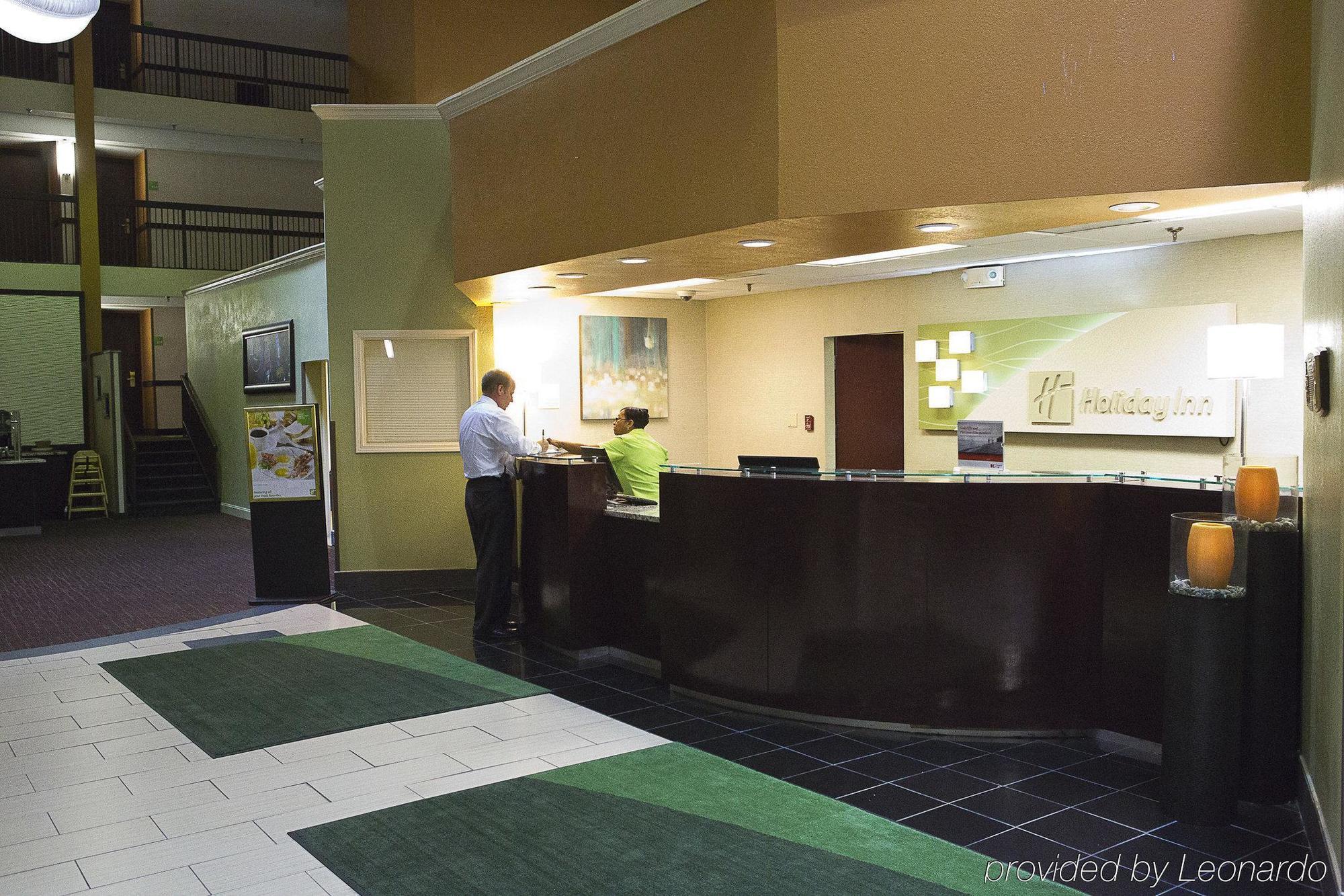 Clarion & Conference Center Airport