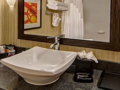 Hotel Clarion & Conference Center Airport